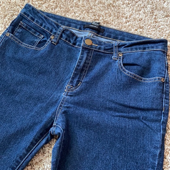 Forever 21 Jeans - Picture 2 of 4